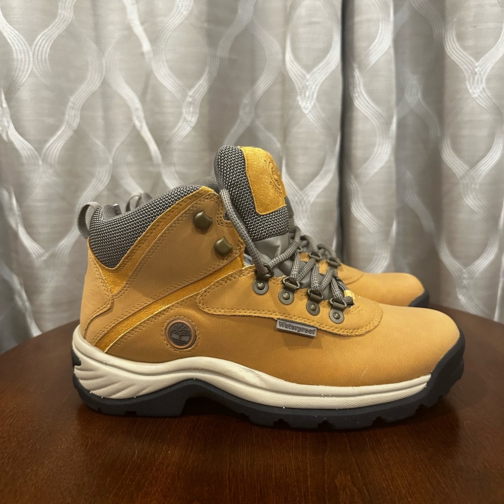 Timberland Women’s White Ledge  Waterproof Mid Hiker Boots